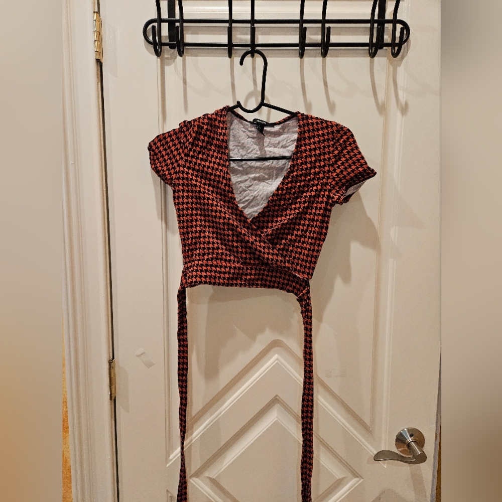 Forever 21 red top